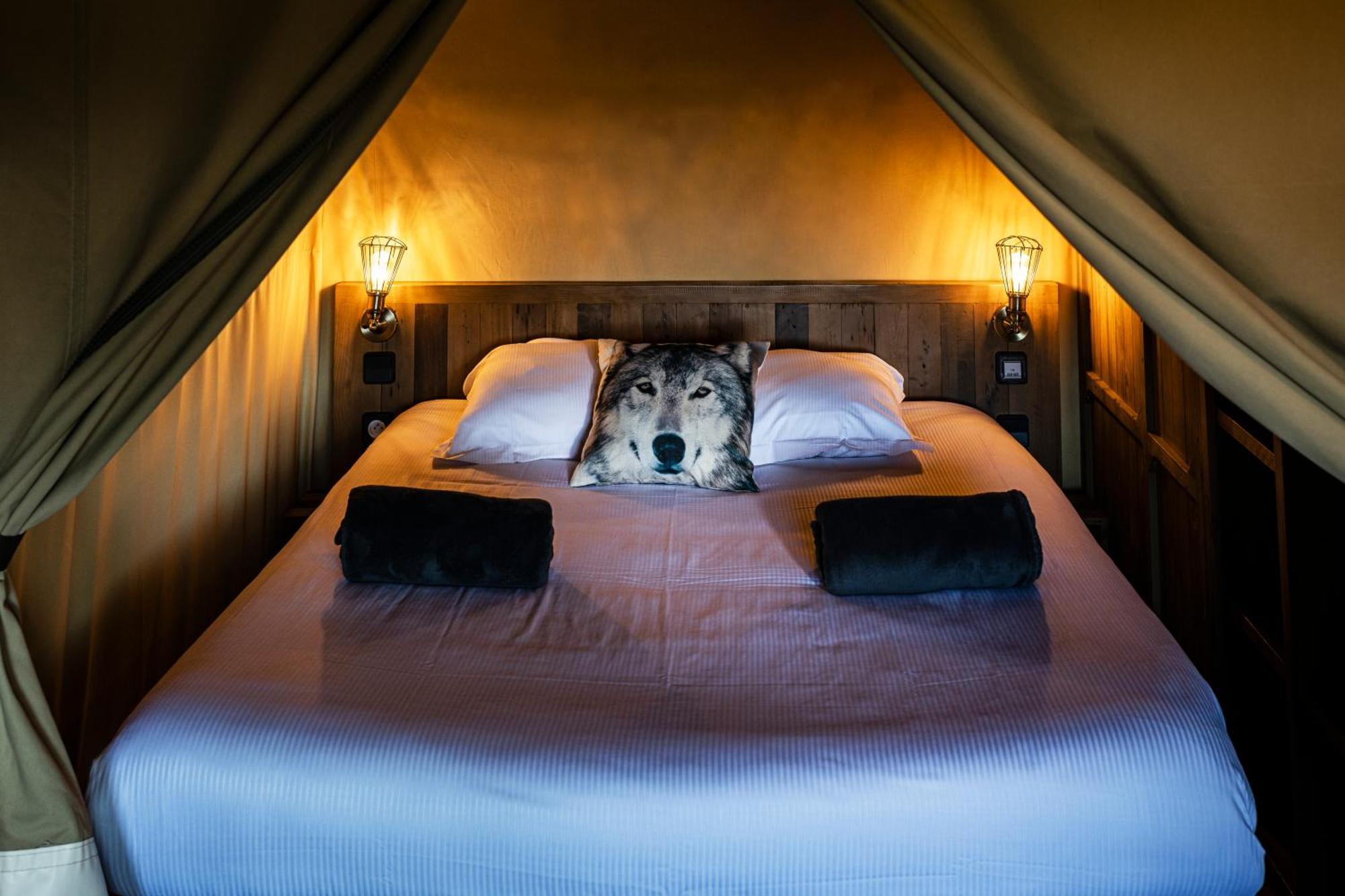 Lodge Insolites Chez Rdv En Terre Animale *